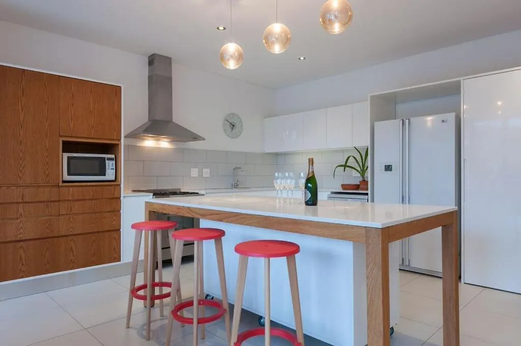 Mountain Views In Luxury Home Cape Town Homestay
