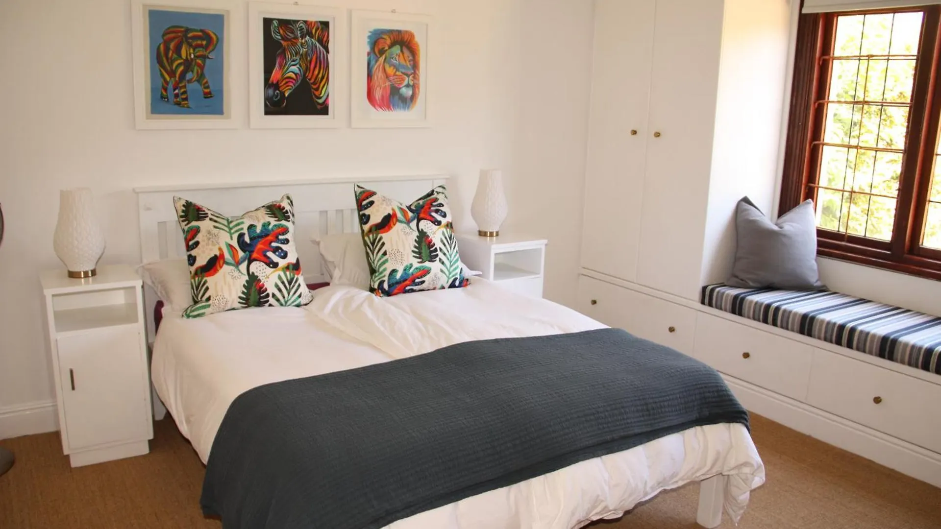 Homestay Mountain Views In Luxury Home Cape Town