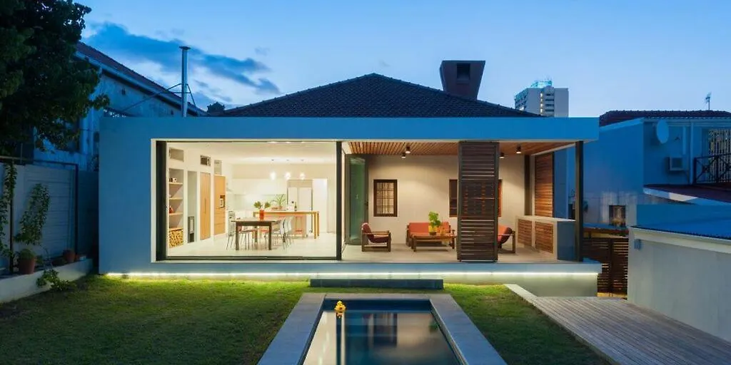 Mountain Views In Luxury Home Cape Town